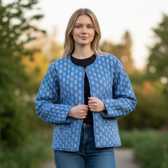 NWOT Japna Blue Floral Quilted Jacket Blue Small - Picture 1 of 8